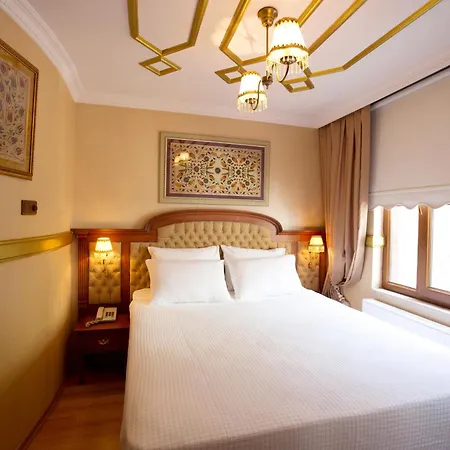 Aruna Boutique מלון 4*