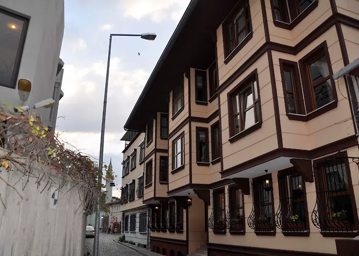 Aruna Boutique Hotel 4*