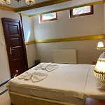 Hotel Aruna Boutique 4*