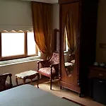 Aruna Boutique Hotel 4*
