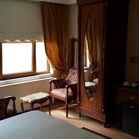 Aruna Boutique Hotel 4*